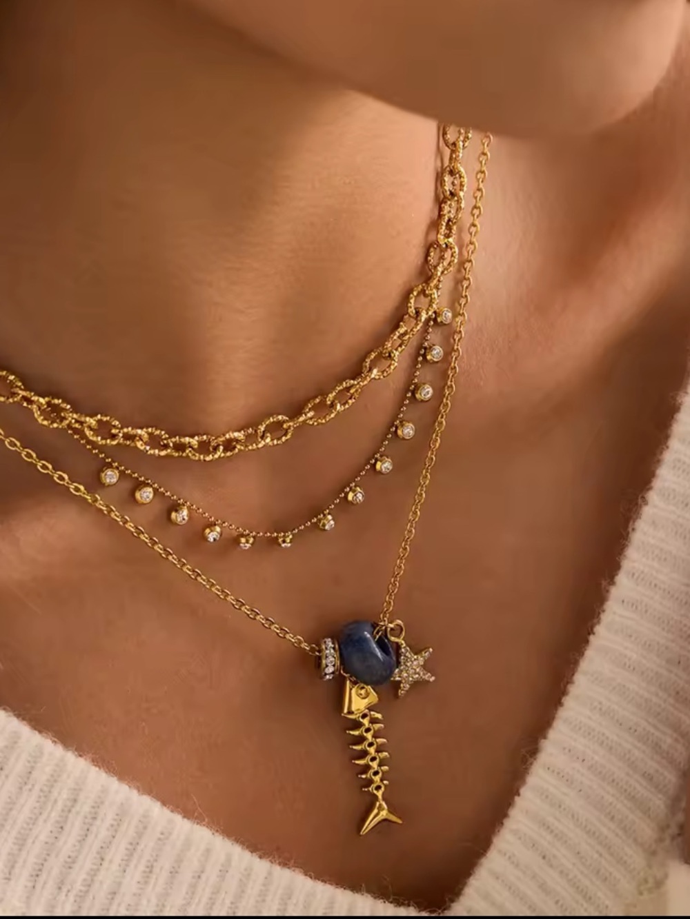 Gold Fishbone Star Charm Necklace - Picture 5 of 5